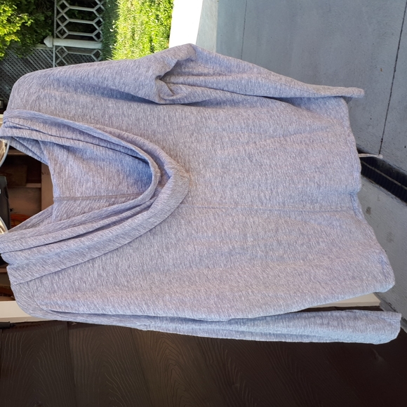 Joe Fresh hooded top - Picture 3 of 6